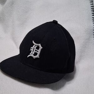 SUN SALE  Youth Detroit Tigers New Era 59FIFTY Classic Bl/Wh Fitted Hat sZ 6 3/8